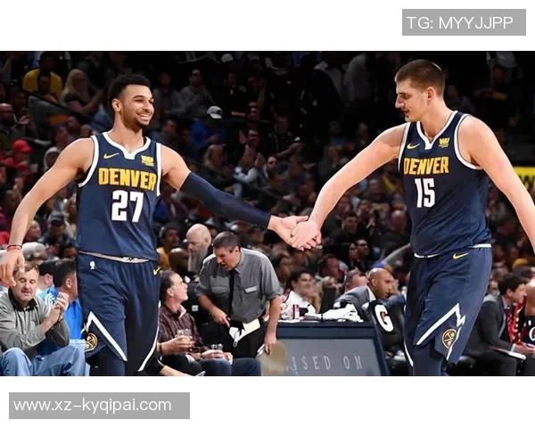 掘金教练带队残暴击败记者队114-16赛场对抗引发热议 掘金教练带队残暴击败记者队114-16赛场对抗引发热议